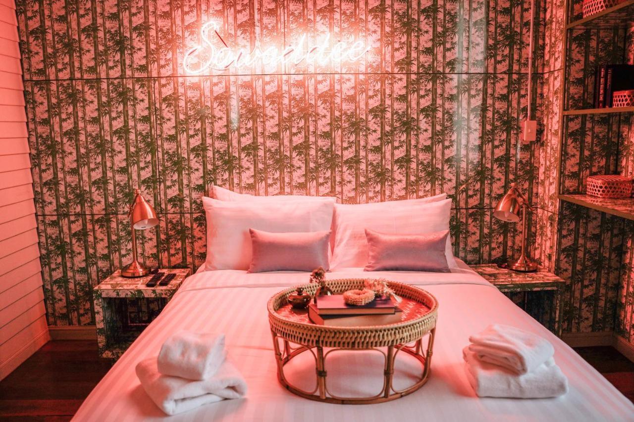 Azure Hostel Банкок Екстериор снимка