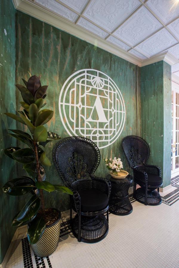 Azure Hostel Банкок Екстериор снимка