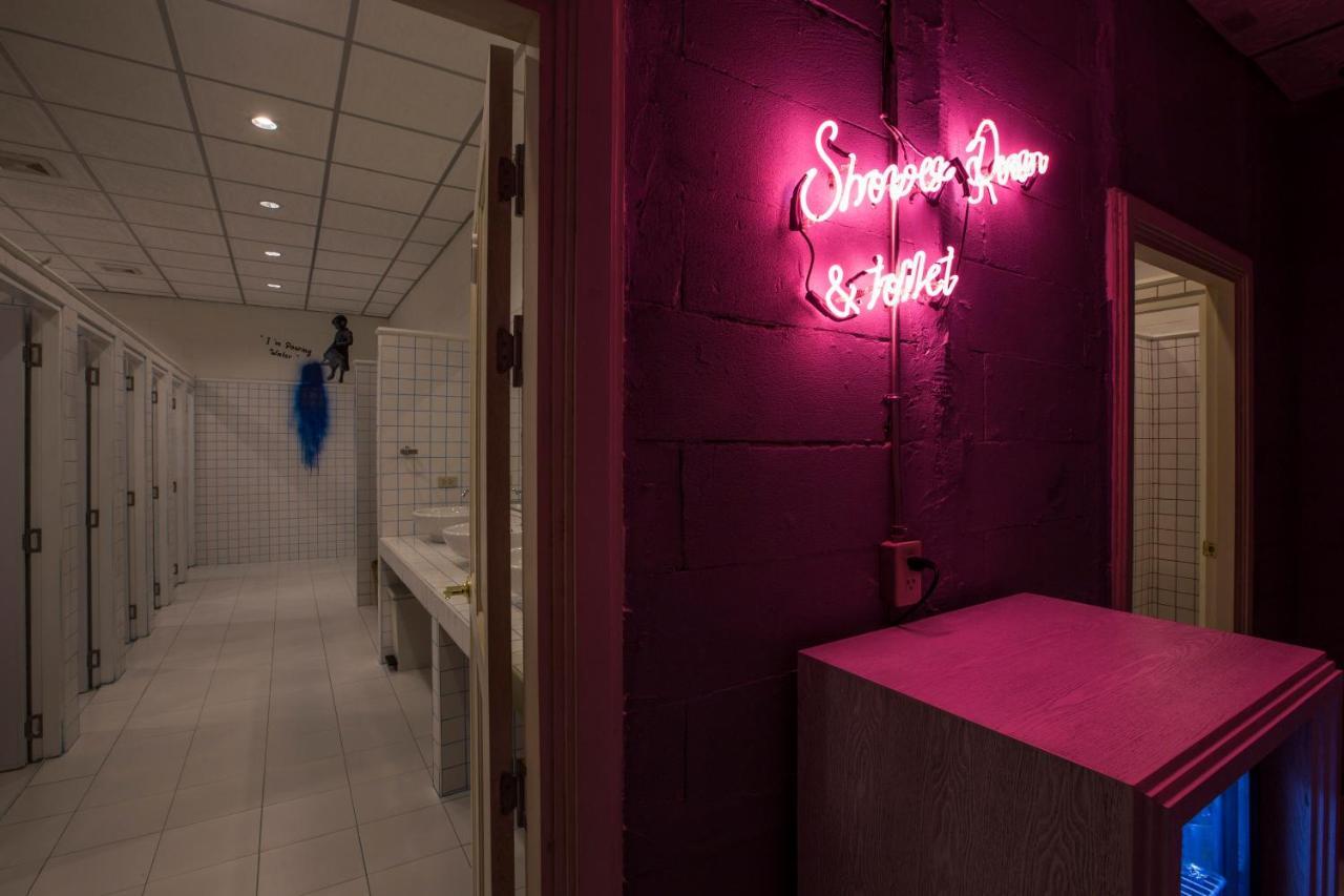 Azure Hostel Банкок Екстериор снимка