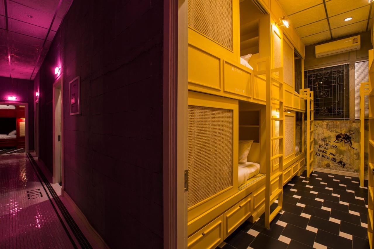 Azure Hostel Банкок Екстериор снимка