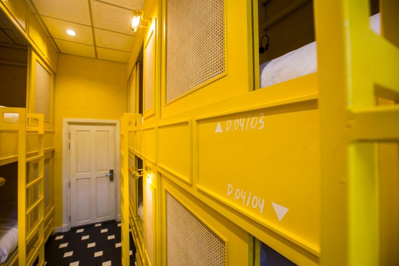 Azure Hostel Банкок Екстериор снимка